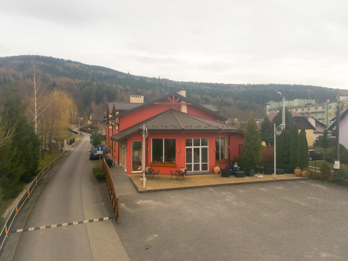 Hotel Krak Myślenice Exterior foto